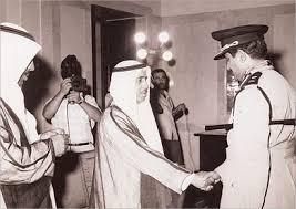تقليد أحد مسئولي وزارة الداخلية وسام الواجب العسكري من الدرجة الممتازة