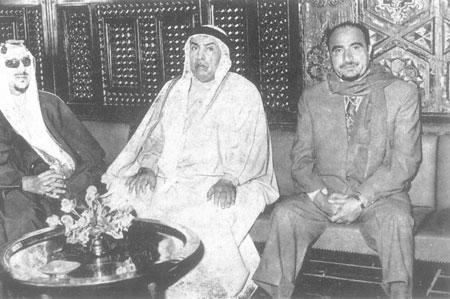الشيخ عبدالله السالم و الملك سعود بن عبدالعزيز رحمهم الله