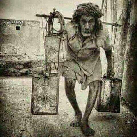 Worker which deliver the water to houses